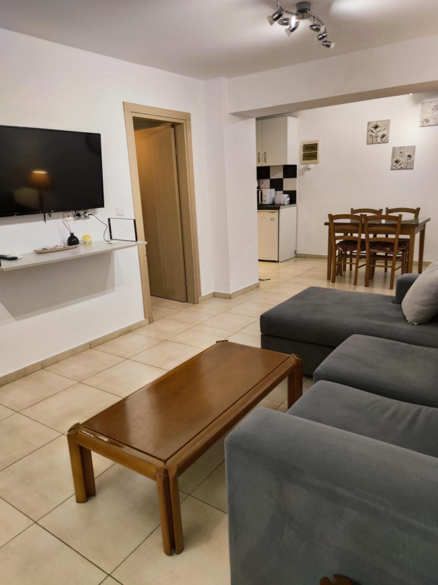 Apartment Irina เอเธนส์ ภายนอก รูปภาพ